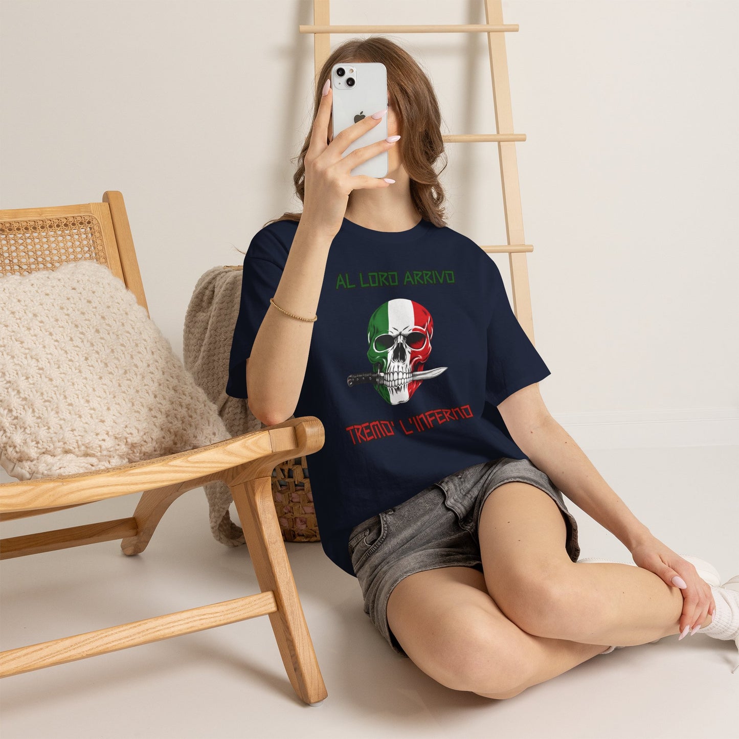 Maglietta Arditi Italiani | T-Shirt Teschio Tricolore Pugnale | Idea Regalo Storia Militare