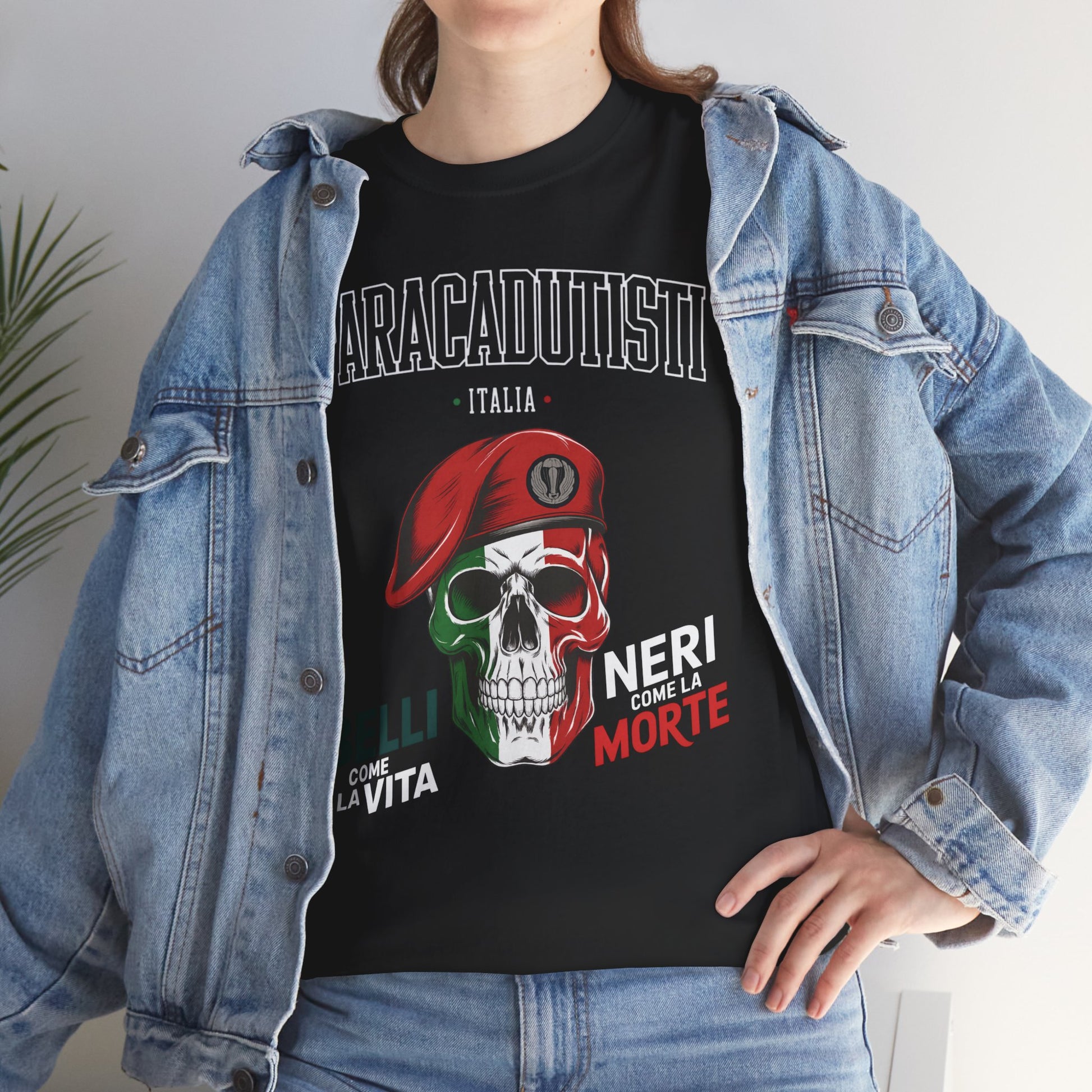 Maglietta Paracadutisti Folgore, Teschio con Motto Belli come la Vita Neri come la Morte Tee