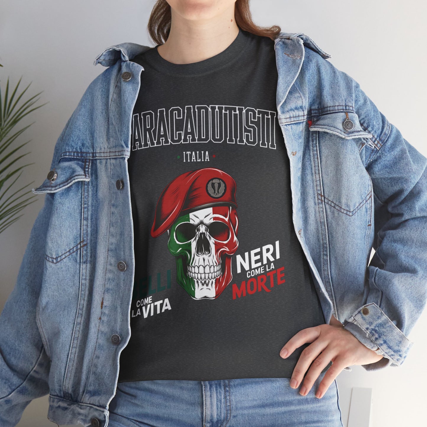 Maglietta Paracadutisti Folgore, Teschio con Motto Belli come la Vita Neri come la Morte Tee